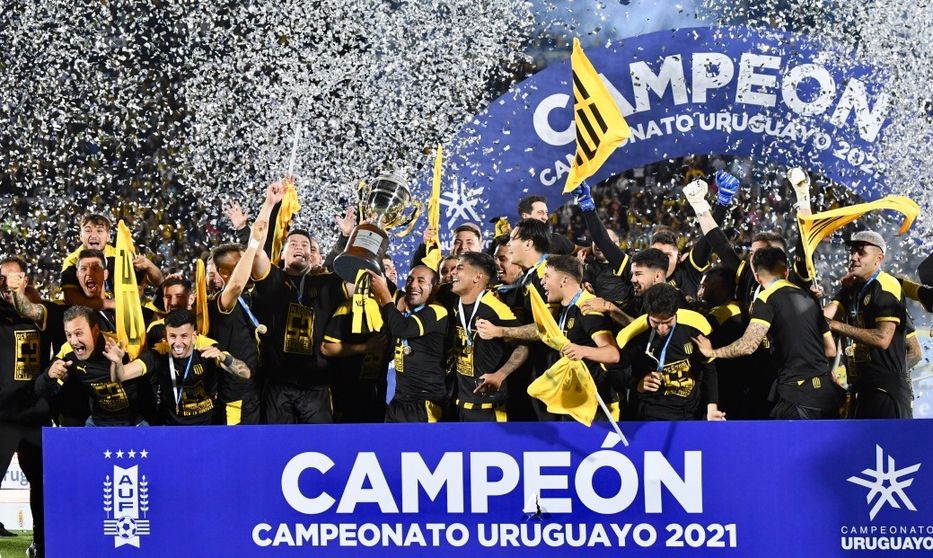 Champion d'Uruguay – Trophées du foot